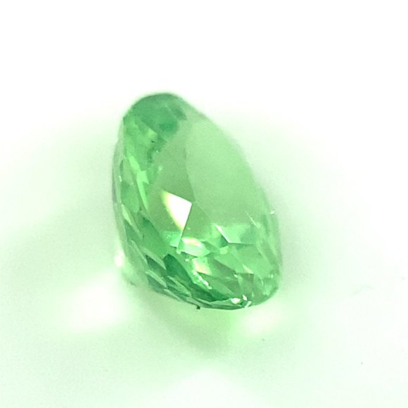 Tsavorite Garnet .80ct - Picture 4 of 7